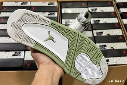 495 Sleek “Seafoam” 4 AQ9129- 340 Air Jordan 0705